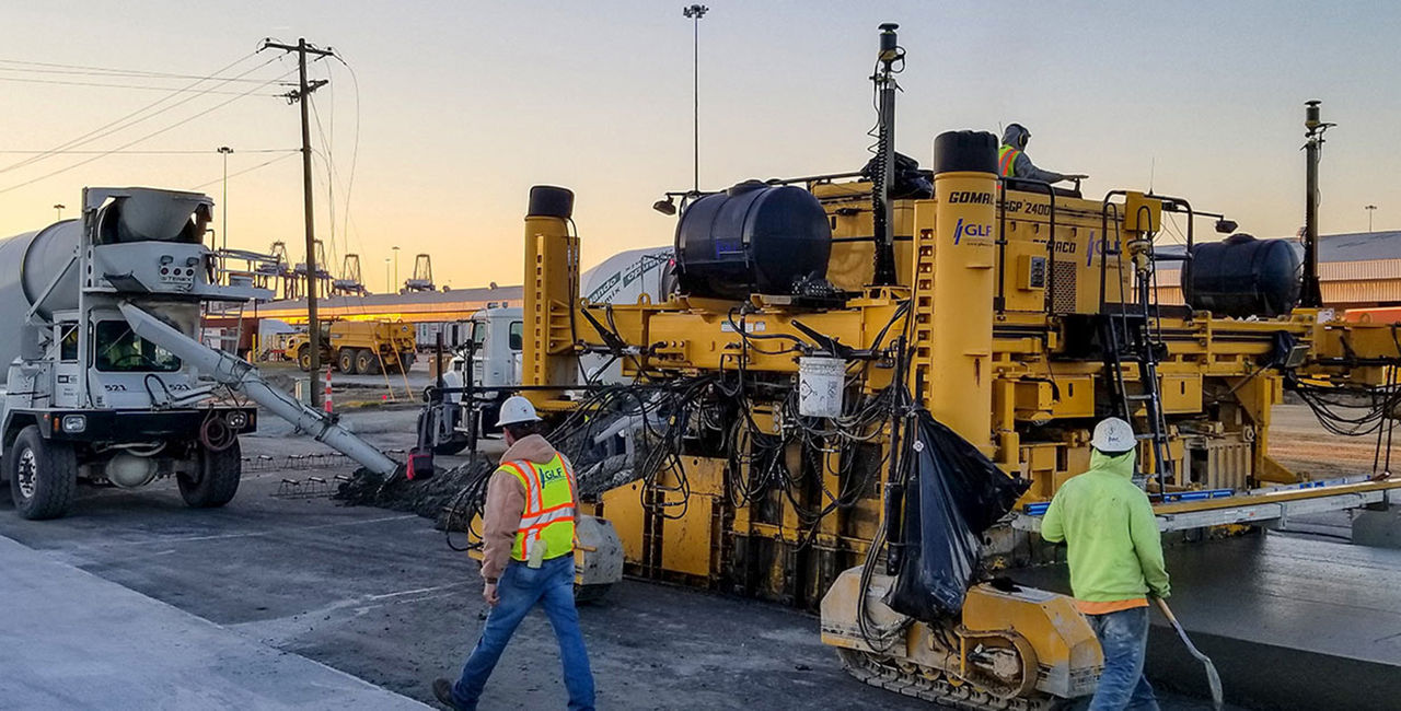 Applicazione di pavimentazione in calcestruzzo